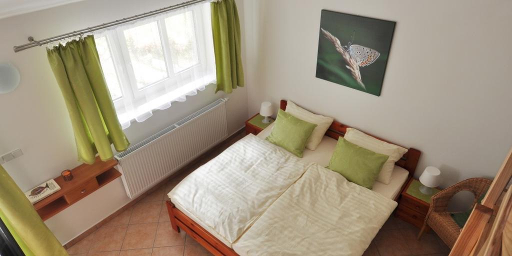Penzion Lazy Daisy Janov nad Nisou Exteriör bild
